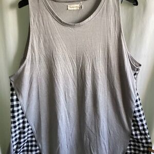 SOUTHERN STITCH… Ladies Flared Top, Check Print Insets, Size XL